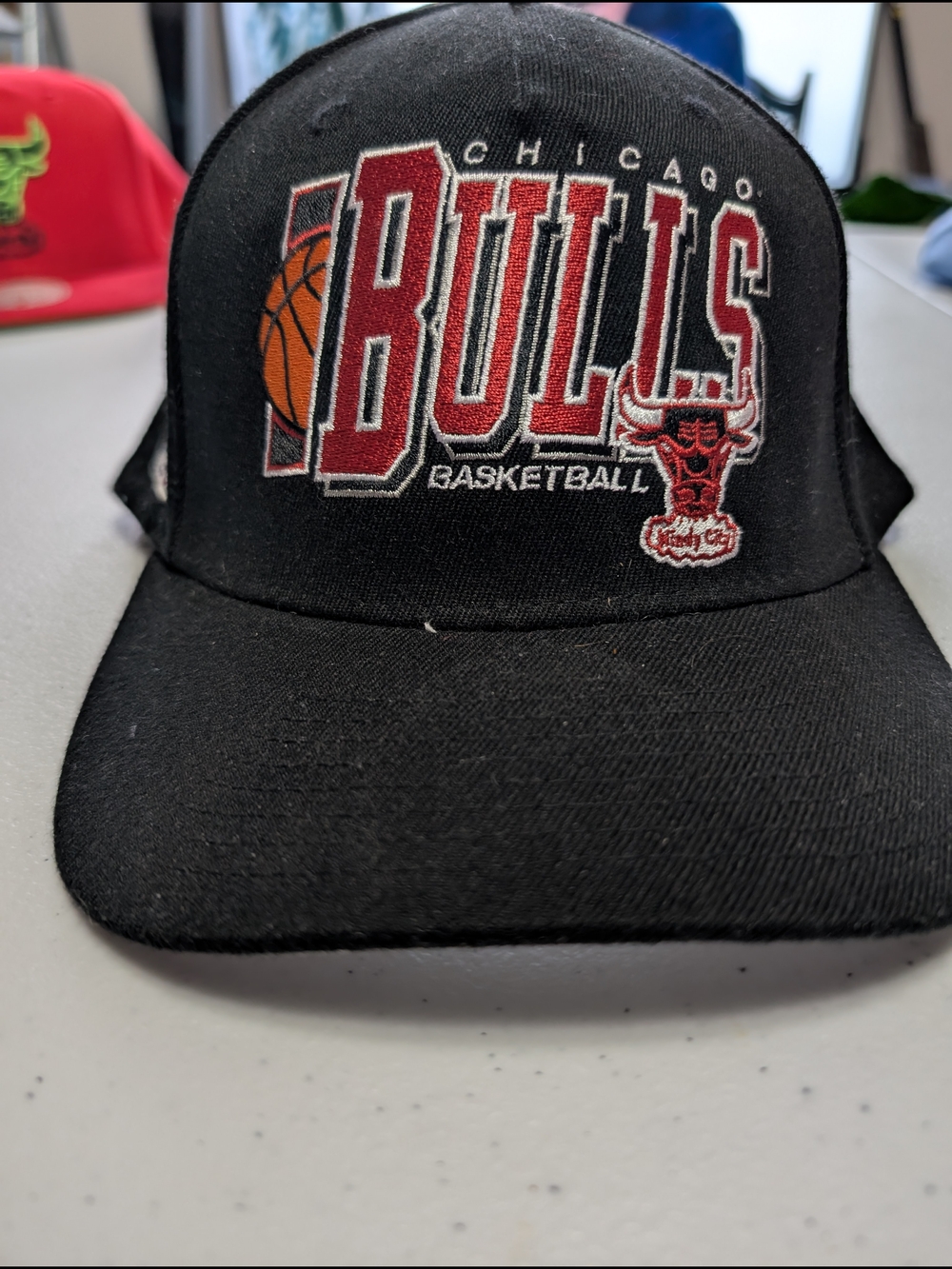 Mitchell & Ness Chicago Bulls Black Red Basketball Hat